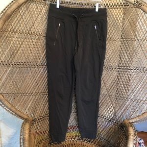 Athleta Trekkie north joggers